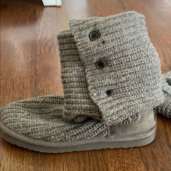 grew woven UGGs! - Picture 3 of 3